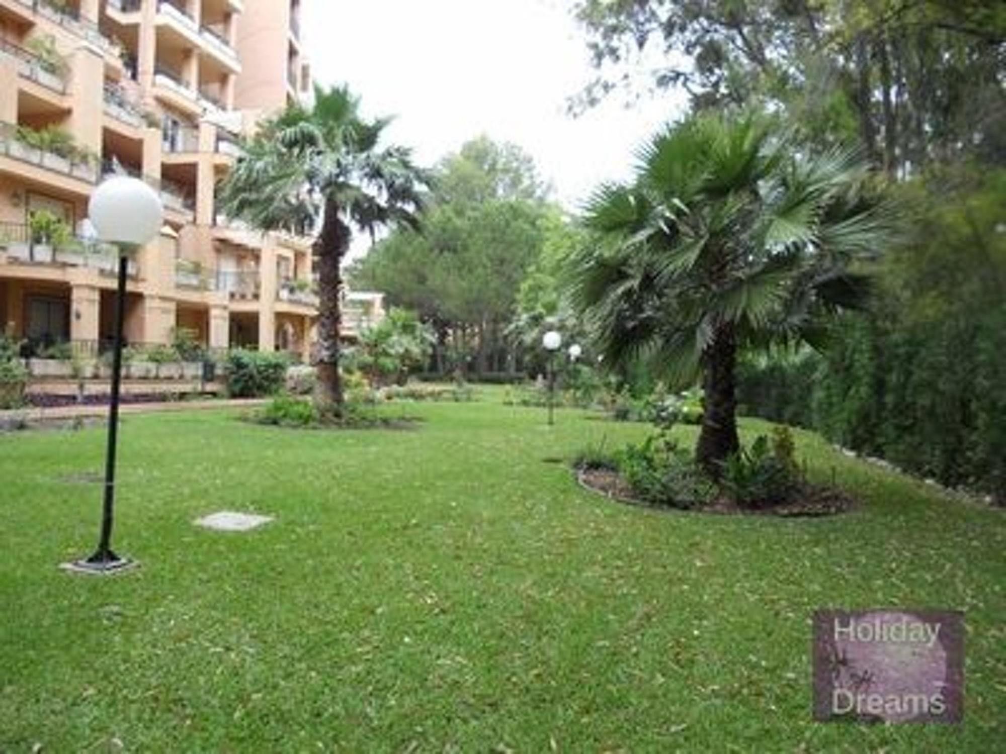 Apartment With 2 Bedrooms In Fuengirola, With Pool Access And Furnishe Exteriör bild