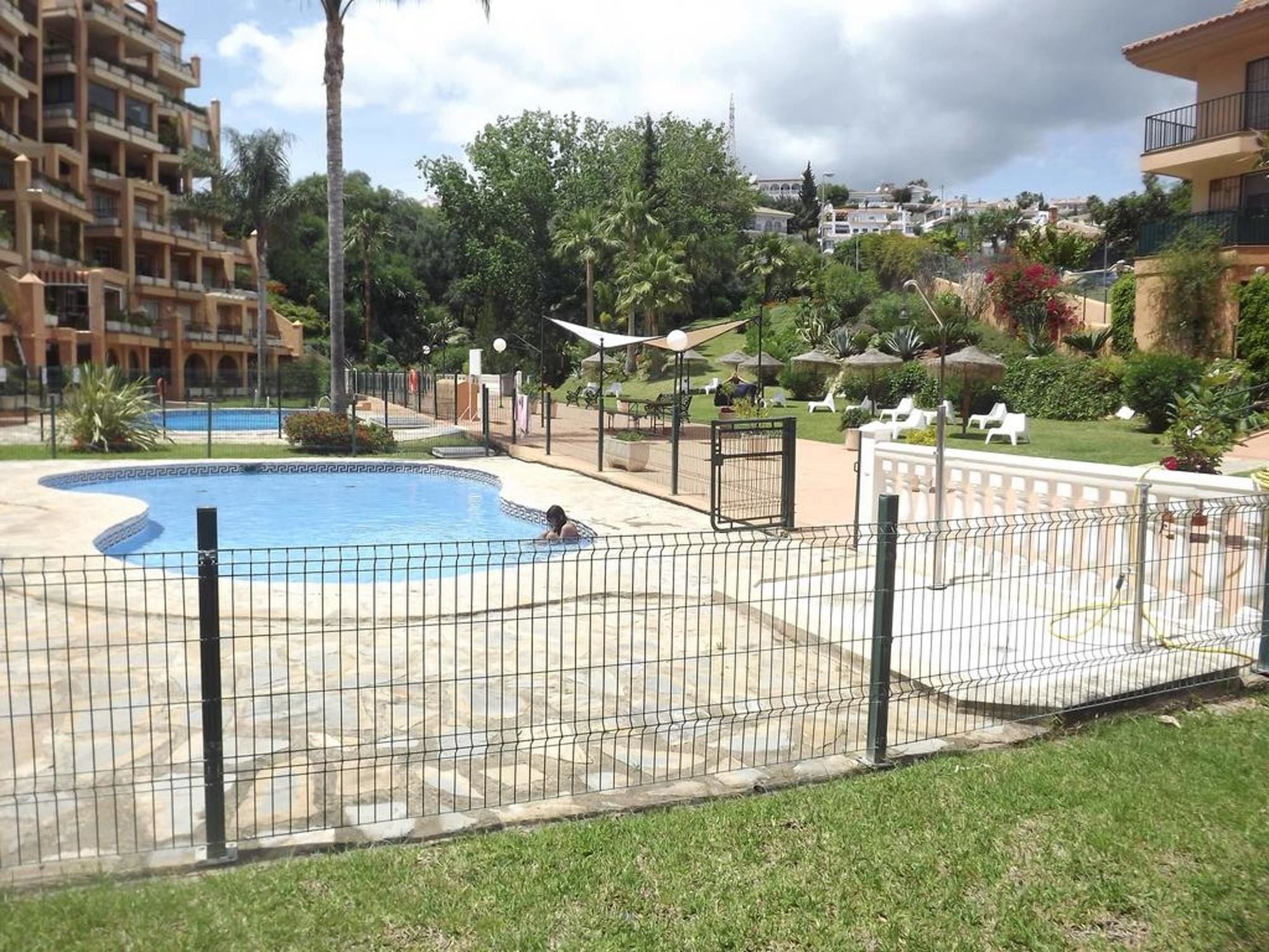 Apartment With 2 Bedrooms In Fuengirola, With Pool Access And Furnishe Exteriör bild